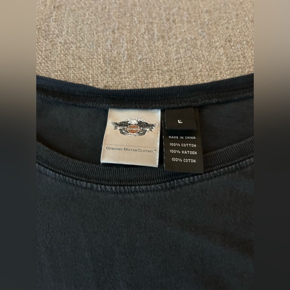 Harley-Davidson Black Short Sleeve Tee with Eagle Design - Picture 3 of 6